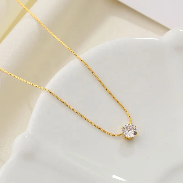 Elara necklace