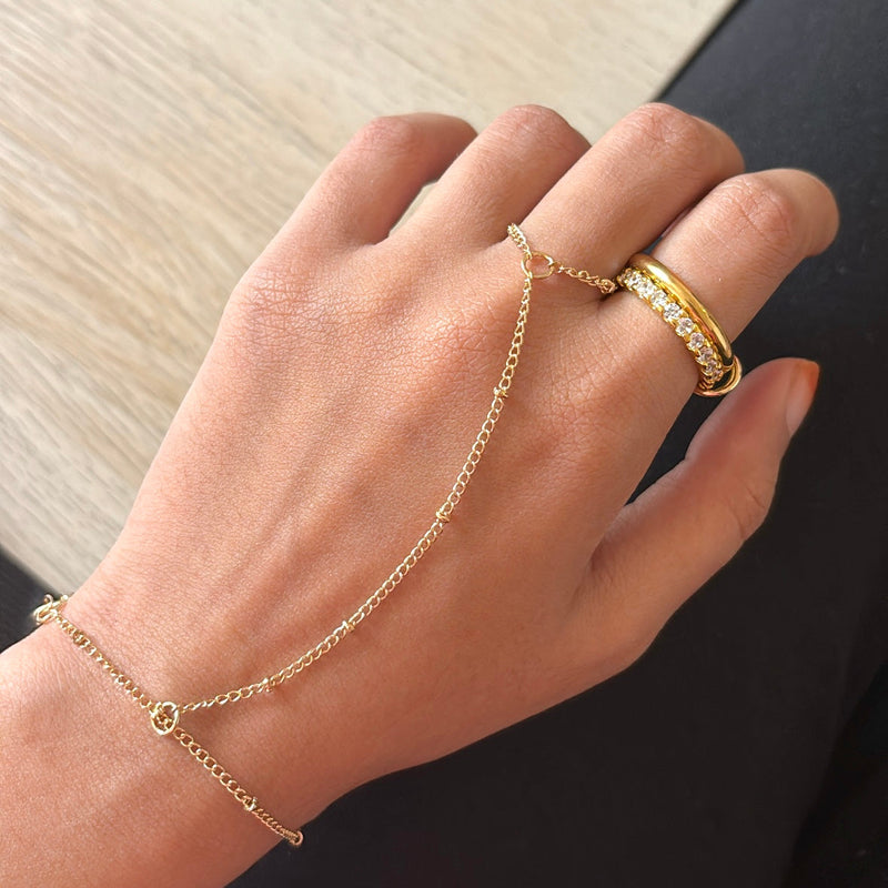 Veronica hand chain