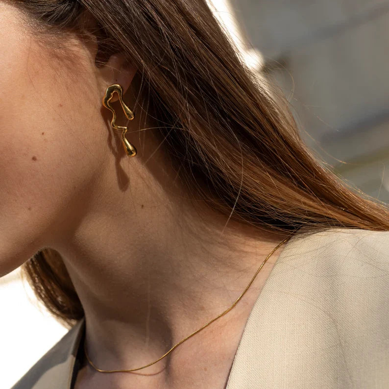 Wanda  | 18k gold plated earrings.