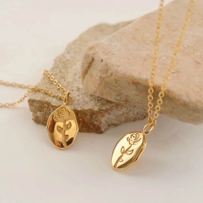 Rosa gold plated necklace