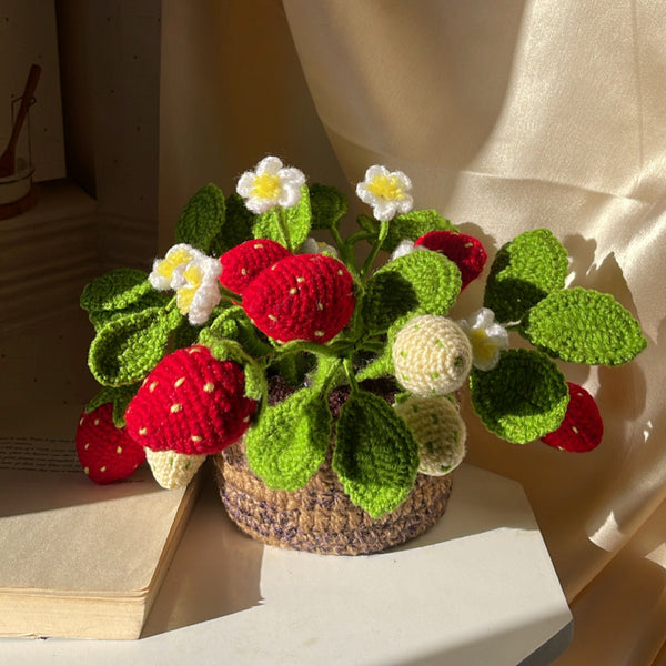 Crochet strawberry basket - Crochet flowers