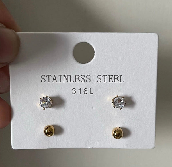Mia studs