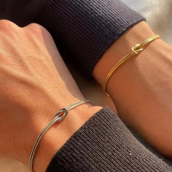 Infinity knot bracelets (2pc)