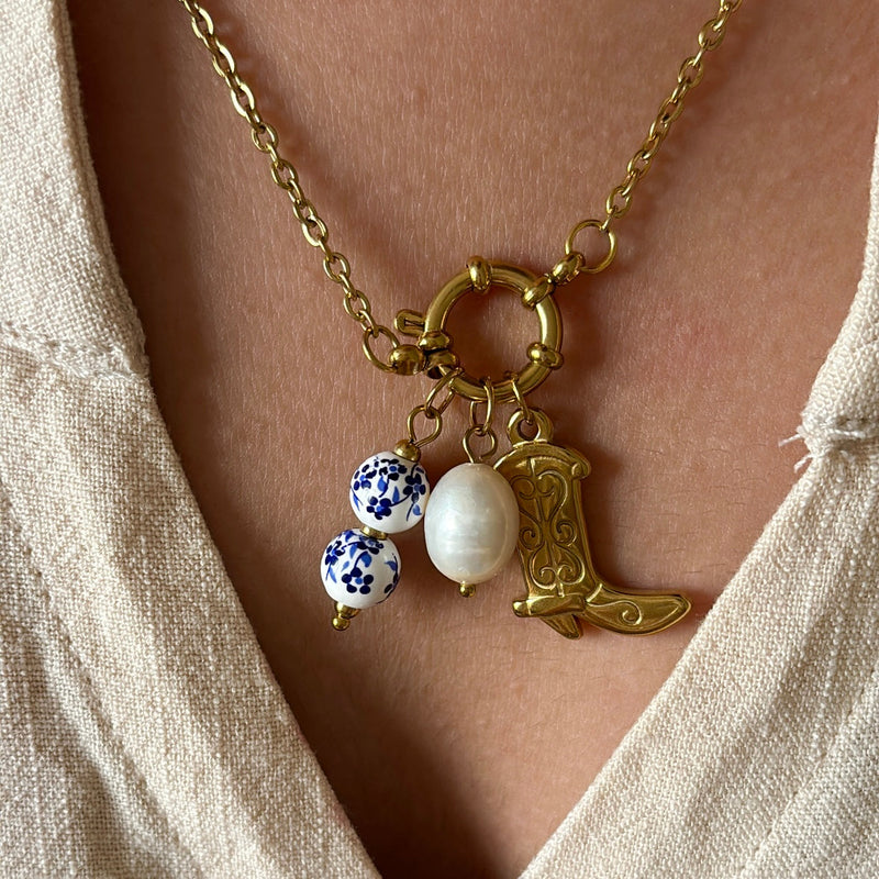 Bella necklace
