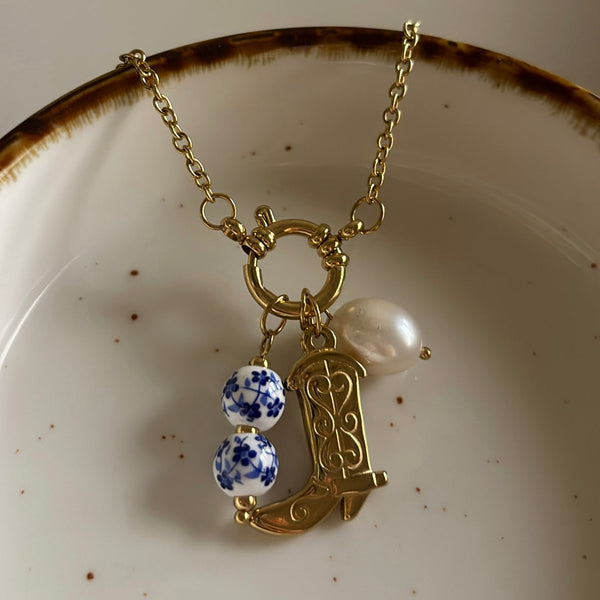 Bella necklace