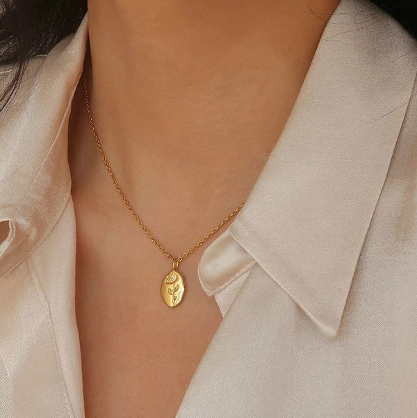 Rosa gold plated necklace