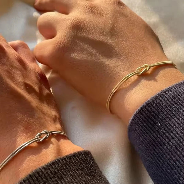 Infinity knot bracelets (2pc)